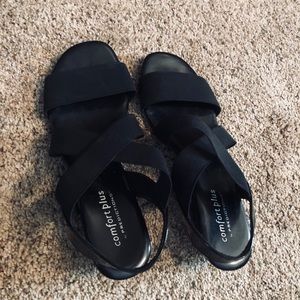 Women’s 10 Comfort Plus shoes